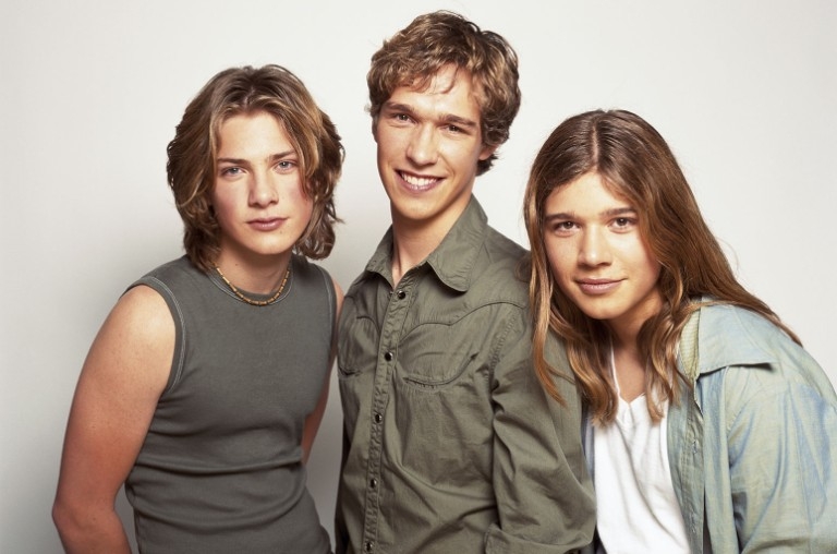 This Time Around at 20: Hanson Explain How Their Sophomore LP Charted the Course For Their Adult Years