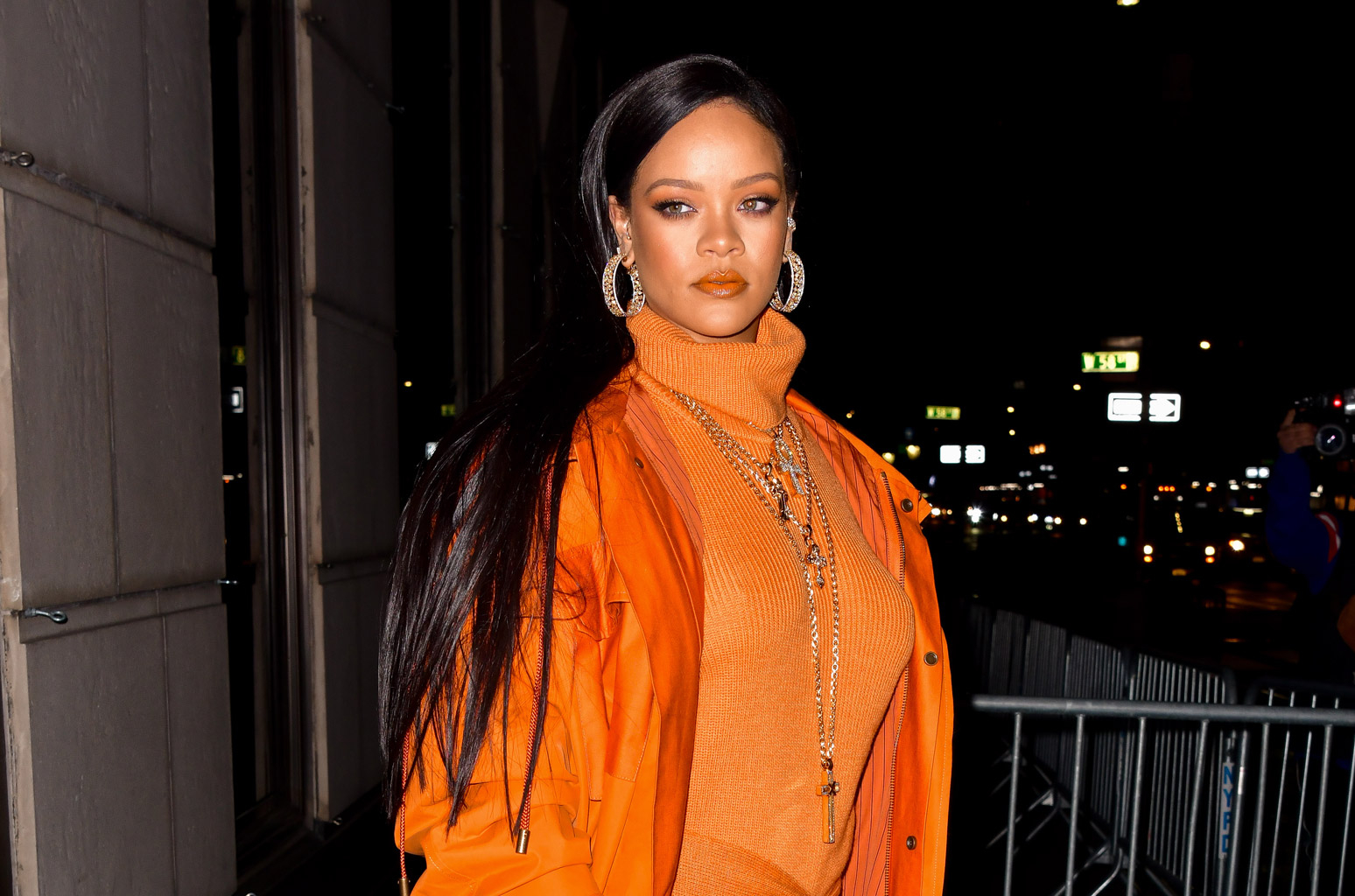 Rihanna Is Ready to Steal Christmas in Grinch-Green Savage x Fenty ...
