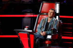 The Voice Battles: Miley Cyrus Cover Leaves Coaches Torn