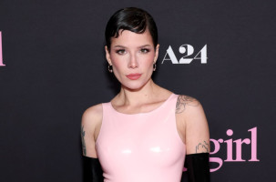 Halsey Is Freaking Out After Announcing New Song Hand That Feeds With Amy Lee of Evanescence