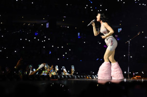 Man Arrested Following Stage Invasion at Katy Perrys Sydney Show