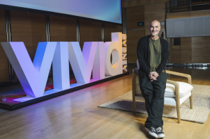The Rise Of Zane Lowe: From New Zealand To Music Industry Powerhouse